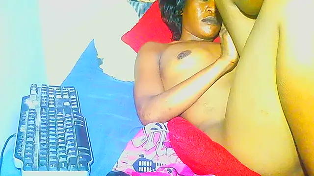 Chat +18 de freaky_naughty ao vivo