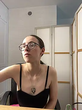 Czat XXX na żywo – MartiniiSelenna