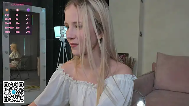 Anellyball Adlı Modelin Canlı XXX Sohbeti