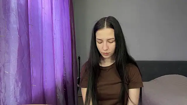 Lora_P1ana – Live XXX-chat