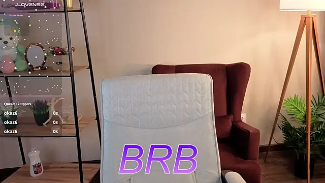 XXX chat uživo modela Lili_Torin