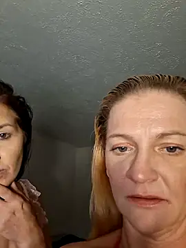 Goldenndoll Live XXX-Chat