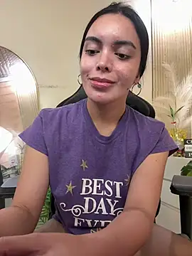 TS-SimplyTheBest Chat XXX live