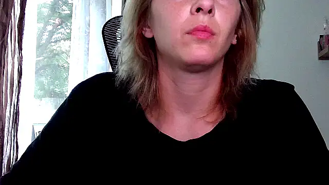 SmokerLety live XXX chat