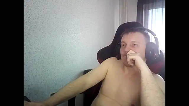 XXX chat uživo modela MysteriousWanderer