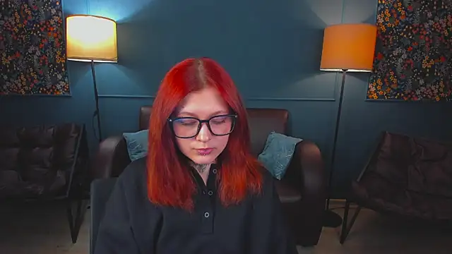 SarahDeen1 Adlı Modelin Canlı XXX Sohbeti