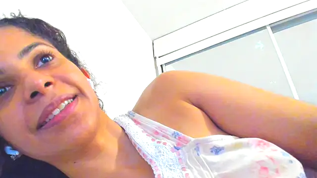 karlatiburcio's Live XXX Chat