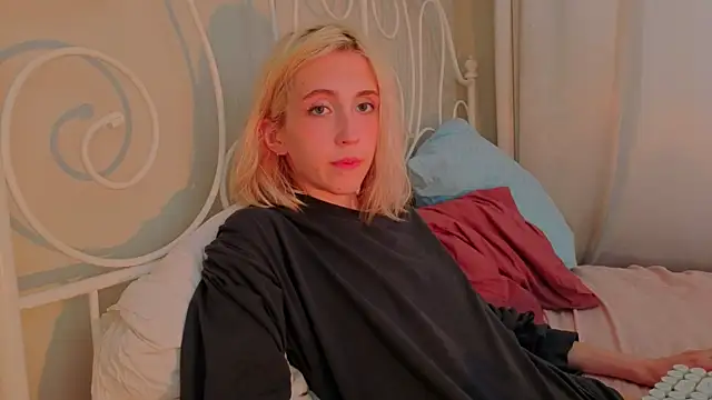 Chatroom XXX en direct de Elen__Moore