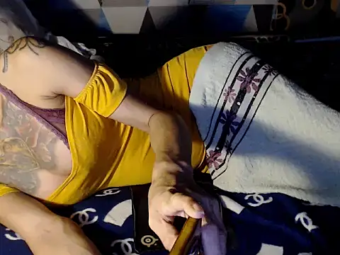 Chat XXX ao vivo de Trish_CurveCock