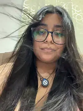 Chat XXX en directo de virginbrunette99
