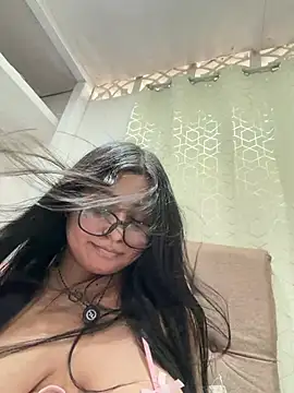 Živý XXX chat virginbrunette99