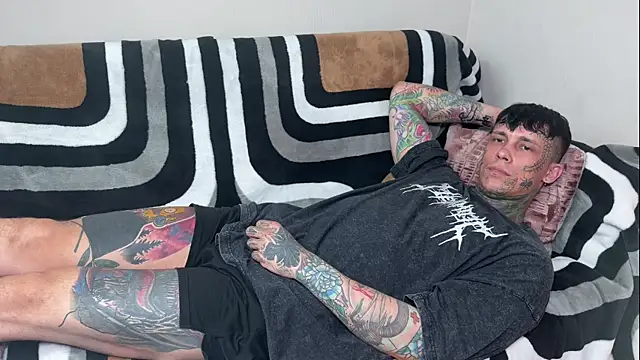 XXX chat uživo modela Anubisgods