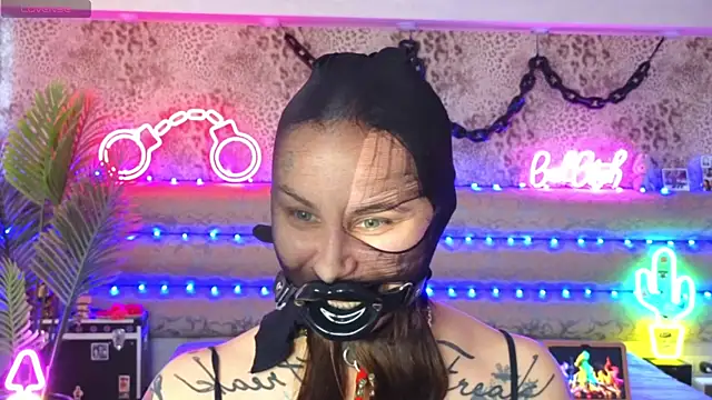 Cool_Freak_ Chat XXX in diretta