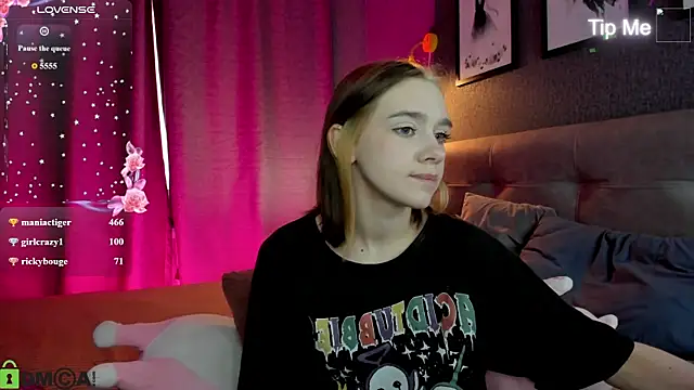 XXX chat uživo modela Lesi_Moonie01