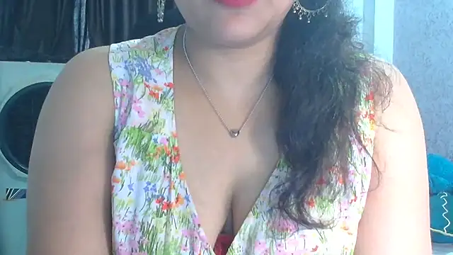 SimmiQueen_77 Live XXX-Chat