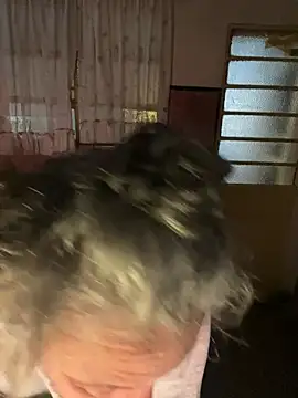 Petebulimia 现场XXX聊天