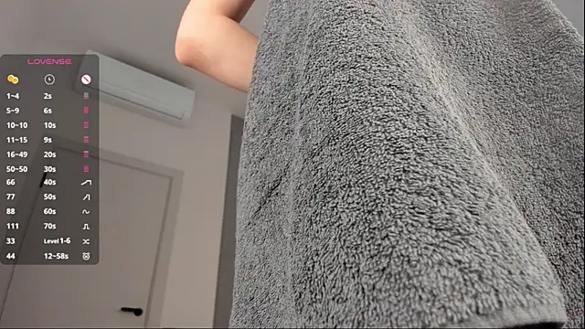 XXX chat uživo modela MarceleneBriscoe