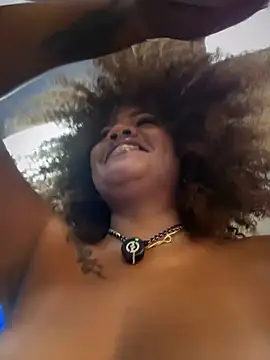Czat XXX na żywo – riri_brunnete