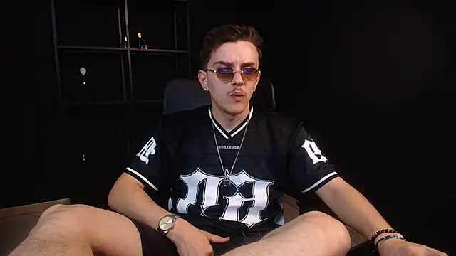 FelixStarkk – Naživo XXX chat