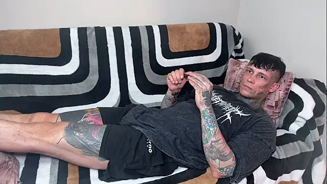 Chat +18 de Anubisgods ao vivo