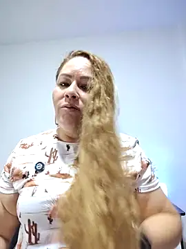 SluttyMilf79 라이브 XXX 채팅