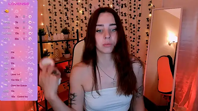 XXX chat uživo modela CharliGrace_