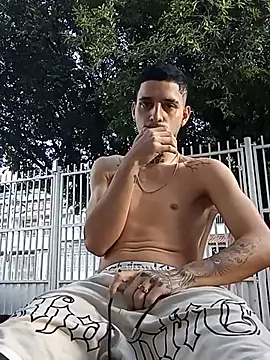 دردشة boy_max_latin الجنسية المباشرة