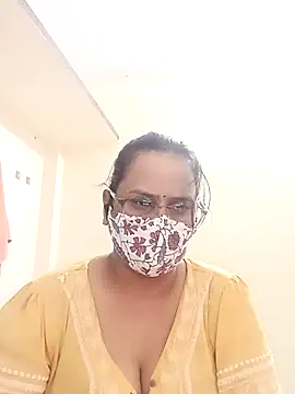 Payal-bhabhi07 Adlı Modelin Canlı XXX Sohbeti