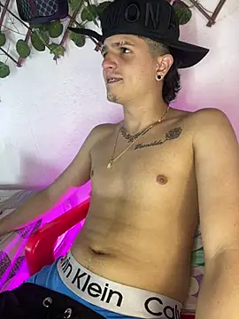 Chatroom XXX en direct de Dirty_Dark_Devil666