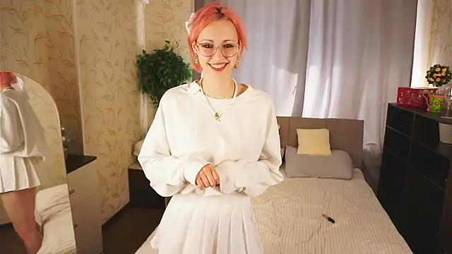 ErmelindaRottner Adlı Modelin Canlı XXX Sohbeti