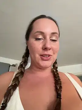 Mona_Plus Webcam Show