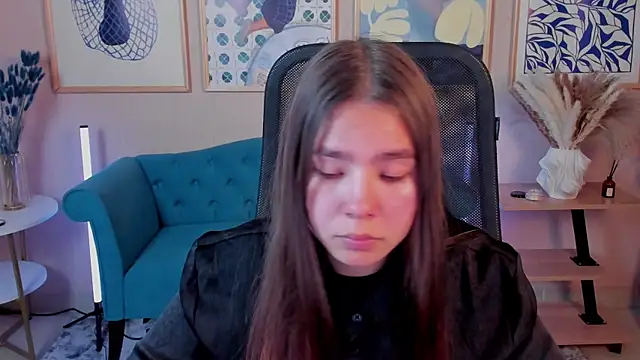 SayaHeartnet XXX чат на живо