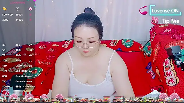 צ'אט XXX בשידור חי של Angel99ecup