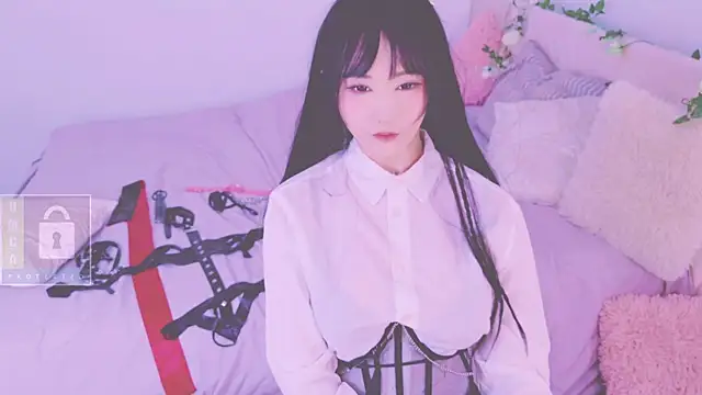 Chatroom XXX en direct de LongoriaEva