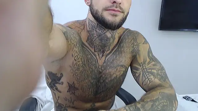 XXX chat uživo modela maxi_foxxx