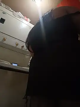 AvaChannel Adlı Modelin Canlı XXX Sohbeti