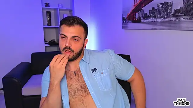 Jace_Thorne Adlı Modelin Canlı XXX Sohbeti