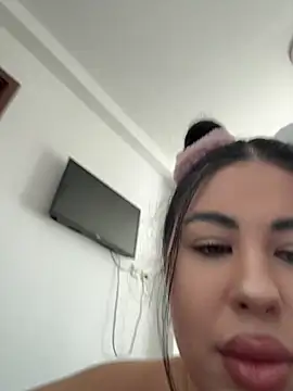 DaianaKimberly 라이브 XXX 채팅
