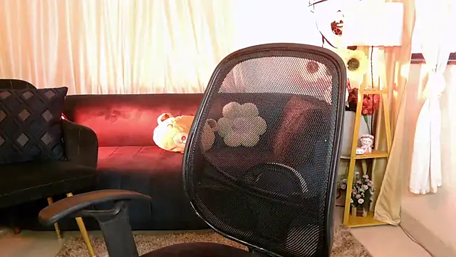 Онлайн чат XXX Sundari_apsara