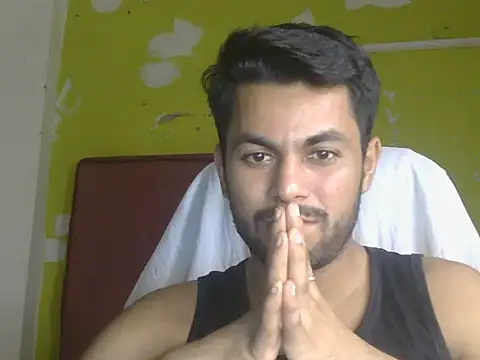 Stubborndesiboy Live XXX-Chat