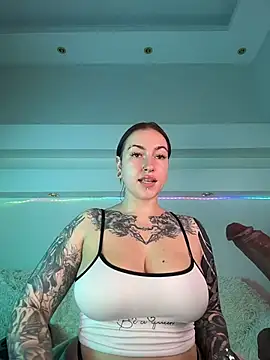 Tattitude_ Adlı Modelin Canlı XXX Sohbeti
