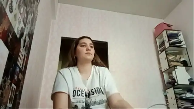 Chat +18 de JanineThielman ao vivo
