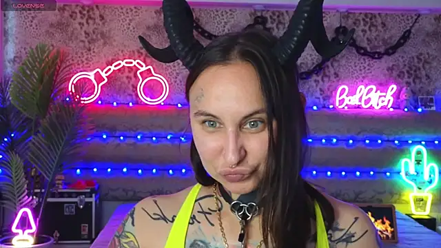 Živý XXX chat Cool_Freak_
