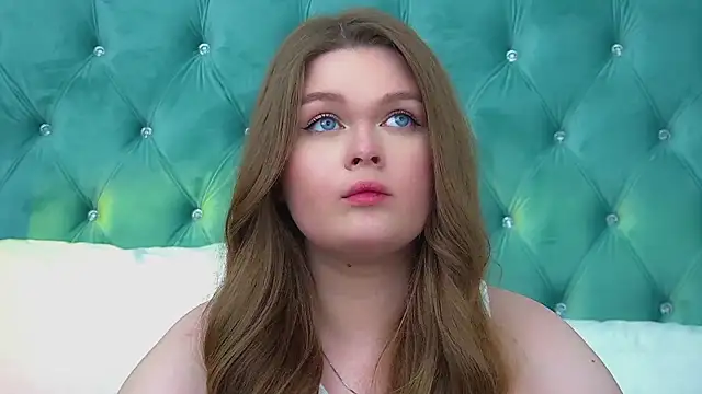 CrystalLyons XXX чат на живо
