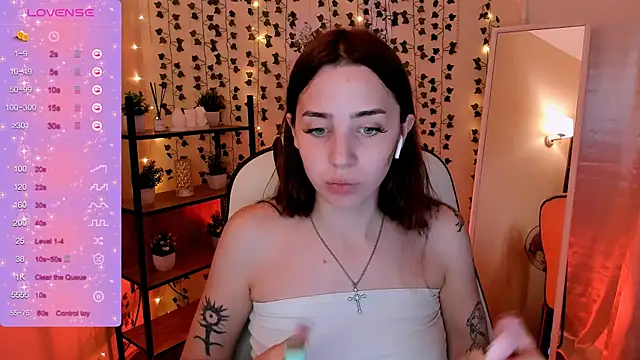 Chat XXX en directo de CharliGrace_