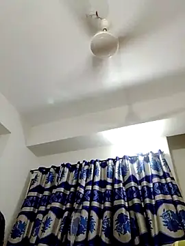 Chat +18 de dipa-cute ao vivo