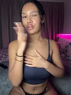 bambigirlxx Webcamshow