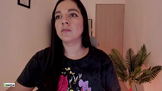 urcute_kitten's Live XXX Chat