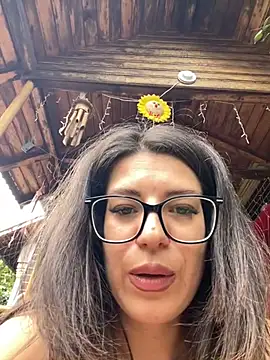 NadiraNoor Adlı Modelin Canlı XXX Sohbeti