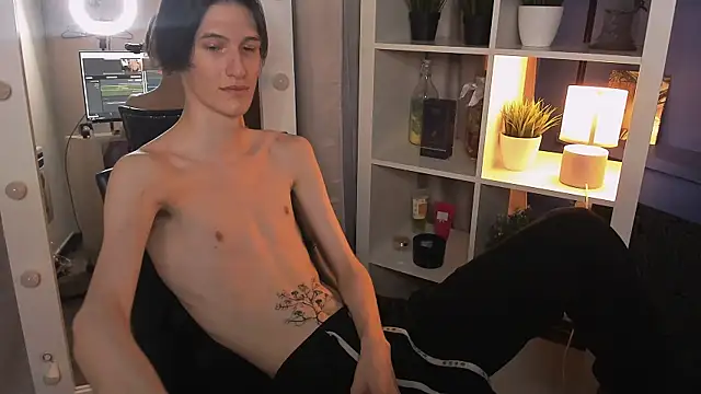 John__Strong Live XXX-chat